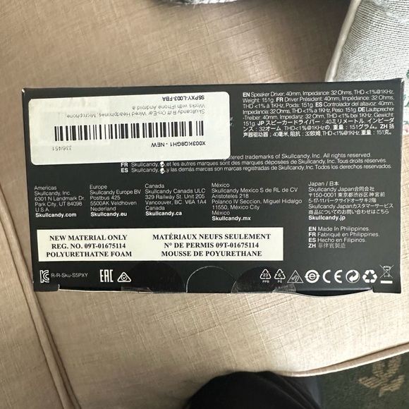 Skullcandy Riff Black On-Ear Headphones - Picture 5 of 6